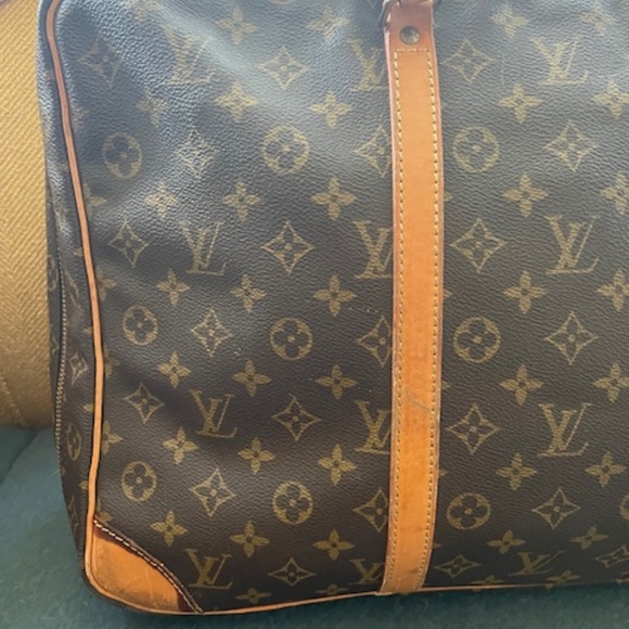 Louis Vuitton Sirius Weekender Bag - Picture 2 of 16